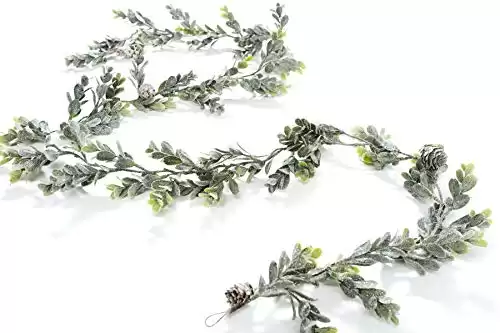 CraftMore Frosted Boxwood Garland 70 Inch